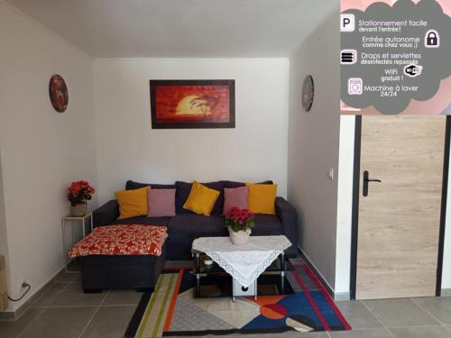 Chatillon-en-Michaille Wohnung | Cosy appartement RDC-terrasse et parking privé