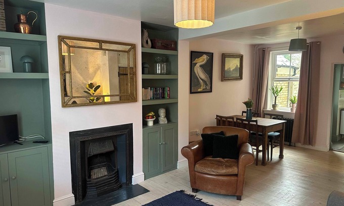 Cambridge Hütte | Cosy Central Cambridge Cottage 2 bed with Garden