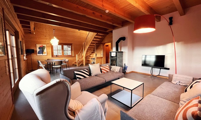 Dorfweil Skihütte | Gemütliches Chalet im Taunus nahe Frankfurt mit Ofen und toller Aussicht