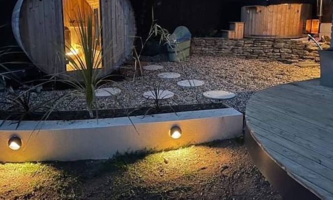 Stroud Kabine | Cosy chalet with sauna and hot tub