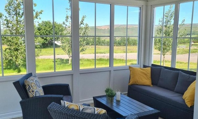 Adaldalur Haus | Cosy cottage in the countryside