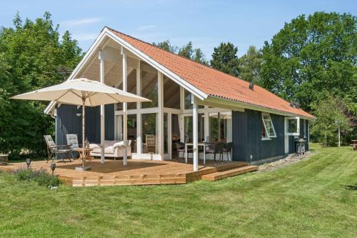 Store Fuglede Haus | Cosy Cottage With Open View Of The Meadow