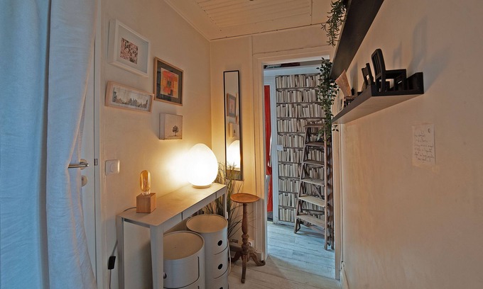 Auteuil Wohnung | Cosy Flat in West With View on Eiffel Tower