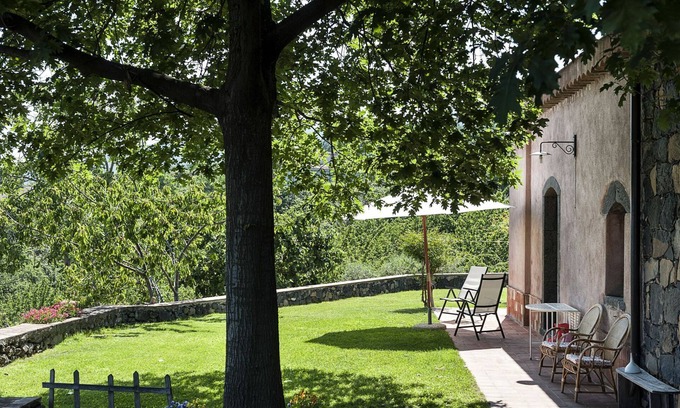 Giarre Hütte | Gemütliches Haus mit rustikalem Charme, großem Garten und herrlichem Blick auf den Ätna und d...