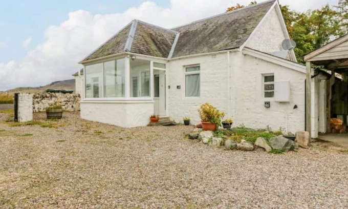 Blairgowrie Hütte | Cosy Scottish Cottage located beside Glenshee Ski Centre!