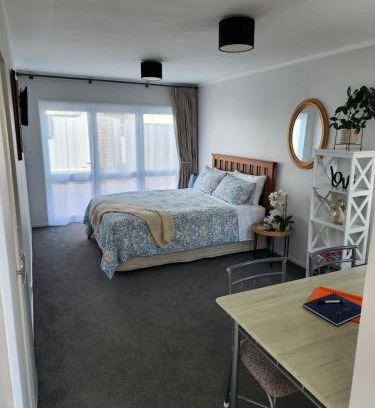 New Plymouth Wohnung | Cosy Studio Unit on Longview