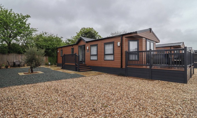 Evesham Hütte | COTSWOLD CWTCH, family friendly, with a garden in Evesham