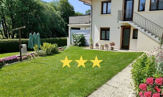 Foncine-le-Haut Wohnung | Gîte 1805 Jura Mountains mit Spa und Sauna mit 3 Sternen