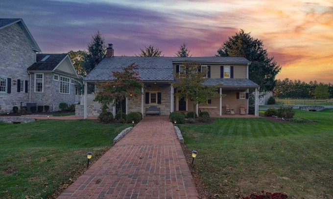 Mount Joy Haus | Cottage at High Cross Farms | Front Porch
