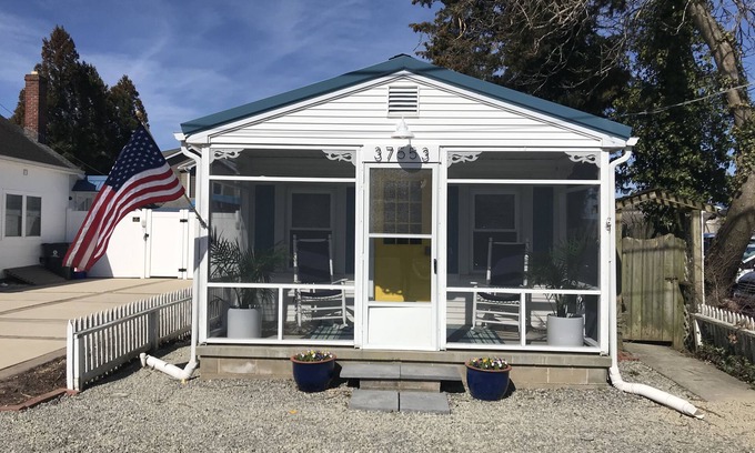 Rehoboth Beach Haus | Cottage by the Sea Steps to Downtown Rehoboth!