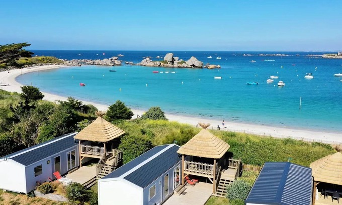 Brignogan-Plage Haus | Cottage jardin des dunes - Terrace with sea view - 3 Bedrooms 6 people