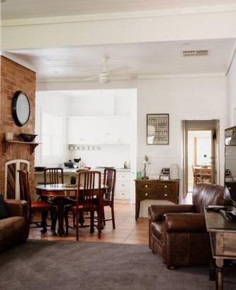 Wangaratta Haus | Cottage on Gray - Wangaratta