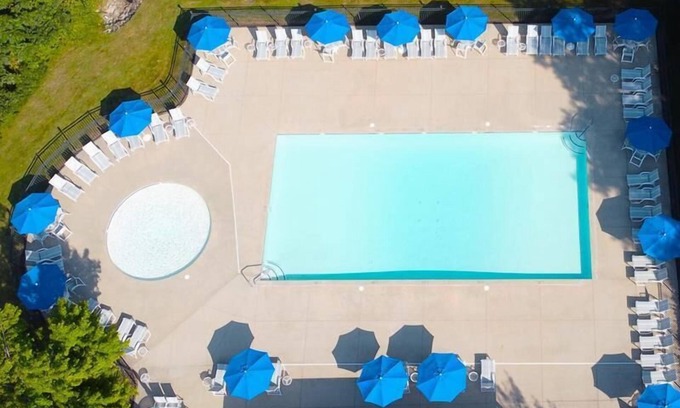 Summer Village Hütte | Cottages at Summer Village, fully furnished cottage, Wi-fi, heated pools, hot tub