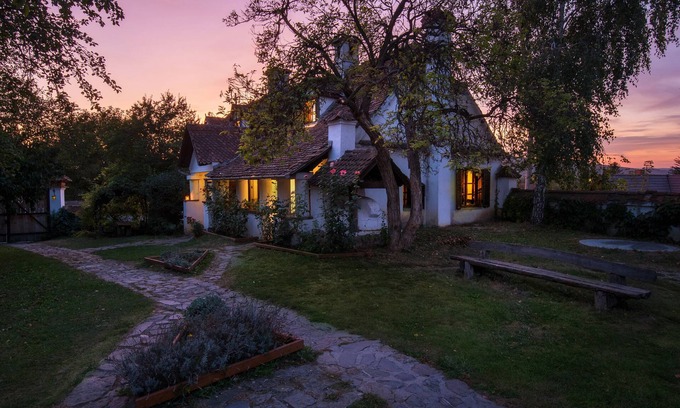 Miclosoara Haus | Count Kalnoky's Transylvanian Guesthouse
