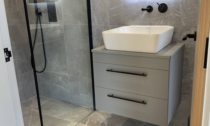 Trafford Haus | Country house in leafy hale