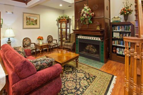 Elkhart Hotel | Country Inn & Suites by Radisson, Elkhart North, IN