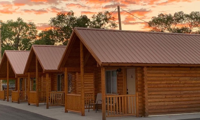 Panguitch Hotel | Countryside Cabins