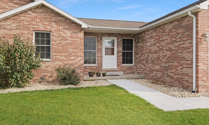 Marseilles Haus | Countryside Cottage 5 Bed 3 Bath