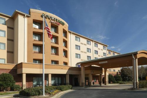 Buford Hotel | Courtyard by Marriott Atlanta Buford Mall of Georgia