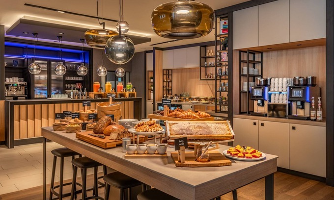 Altstadt-Nord Hotel | Courtyard by Marriott Cologne