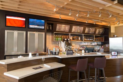 Granville Hotel | Courtyard by Marriott Morgantown