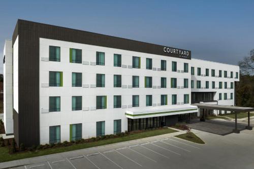 Tuscaloosa Hotel | Courtyard by Marriott Northport