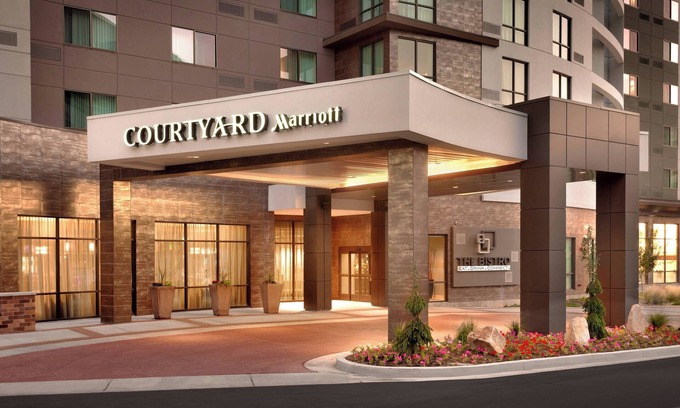 Rio Grande Hotel | Courtyard Salt Lake City Downtown