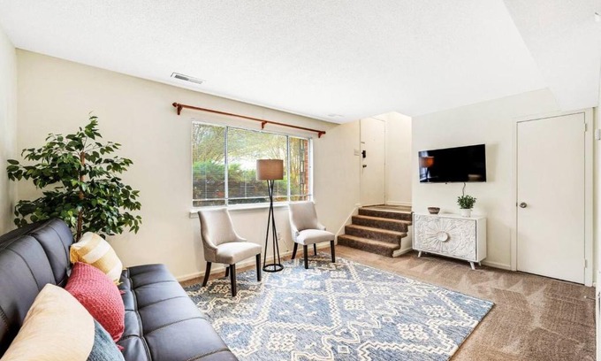 Alabaster Haus | Covenient Townhome in Alabaster near Birmingham