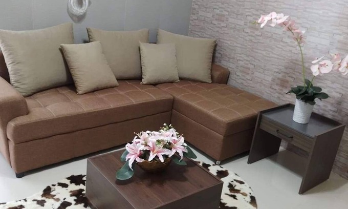 Makati Wohnung | Cozy 1-bedroom apartment facing amenities with WiFi in upscale Uptown BGC Taguig