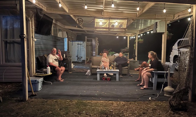 Samantha Kabine | Cozy 2-bedroom cabin in peaceful Northport on the LAKE