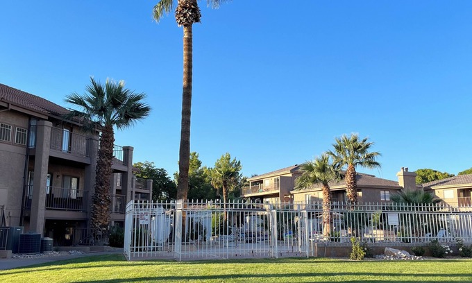 St. George Eigentumswohnung | Cozy 2-bedroom condo with WiFi, pools in charming St. George