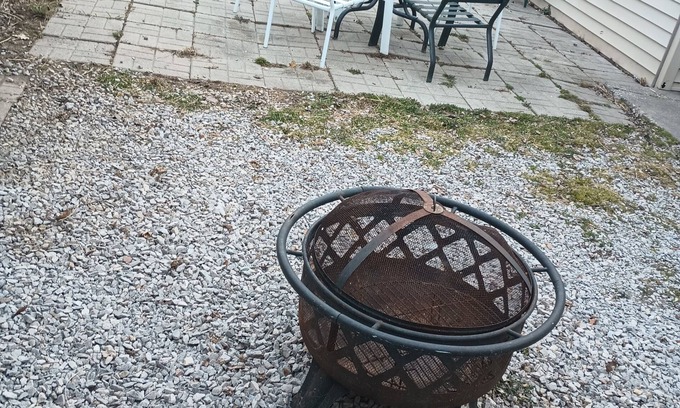 DeWitt Haus | Cozy 2-bedroom home 1 bath in DeWitt full kitchen Enclosed back yard, fire pit