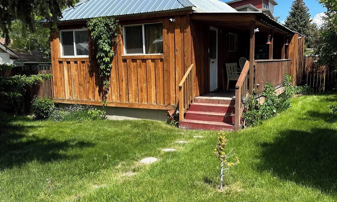 Lava Hot Springs Haus | Cozy 2-bedroom 2-Bath home with WiFi, AC Close to Main Street/Lava Hot Pools