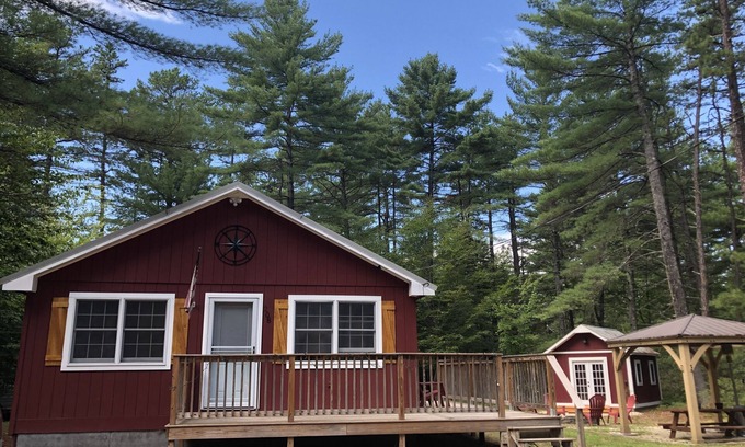 Chocorua Ski and Beach Hütte | Gemütliche neu renovierte 2BD Cottage zu Fuß zum Sandstrand in der Nähe von North Conway
