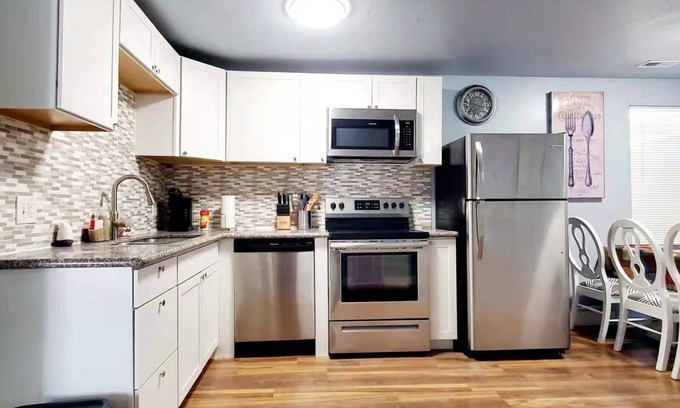 Millcreek Eigentumswohnung | Cozy 2BR Retreat Downtown & Ski in 30min