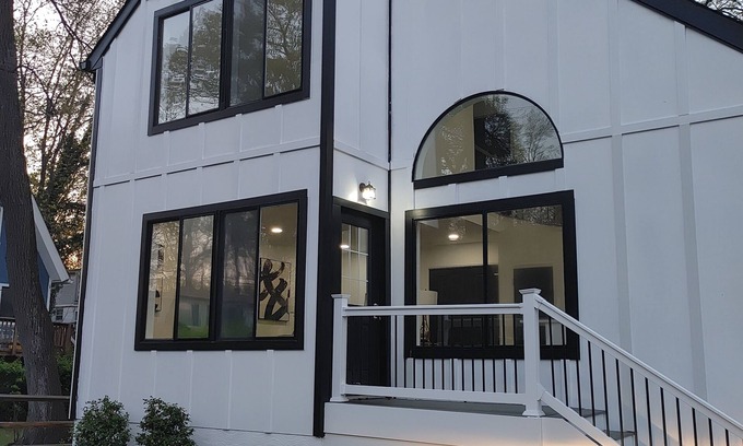 Annapolis Haus | Cozy 3-bdrm home in Annapolis. Steps away from the beach/4.7 miles to downtown.