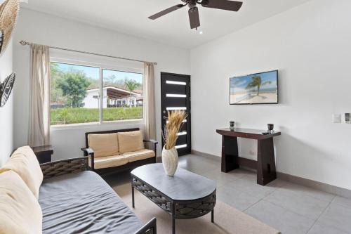 Villarreal Haus | Cozy 3BR Townhouse Near Tamarindo-2 Pool&More