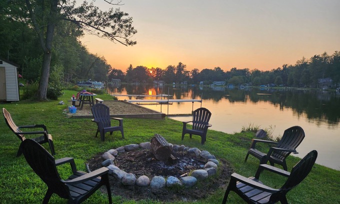 Hudson Haus | Cozy A-frame on Lime Lake