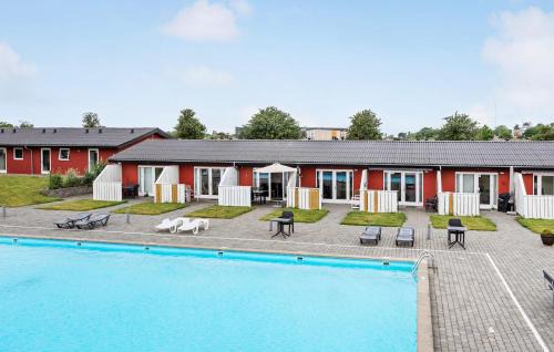 Akirkeby Wohnung | Cozy Apartment In Aakirkeby With Wifi