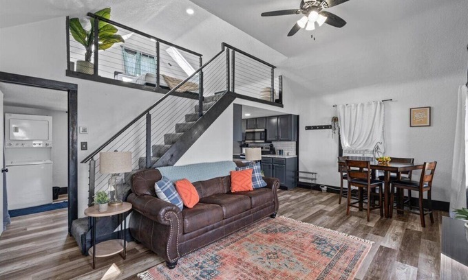 Lynn Center Kabine | Cozy cabin in Pleasant Valley with AC - perfect getaway spot