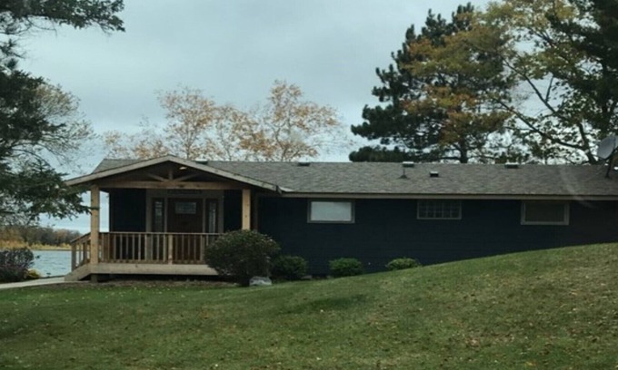 Longville Haus | Gemütliche Hütte mit atemberaubenden Sonnenuntergängen und großem flachen Seegrundstück