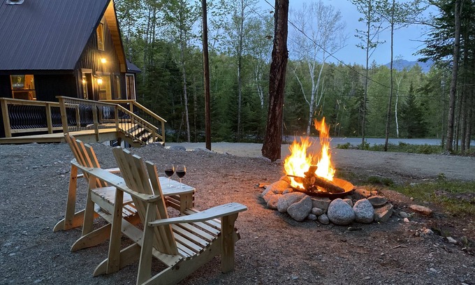 Franklin County Kabine | Cozy Cabin with Mountain Views! 1 mi to Flaggstaff Lake! Hike, boat & swim!