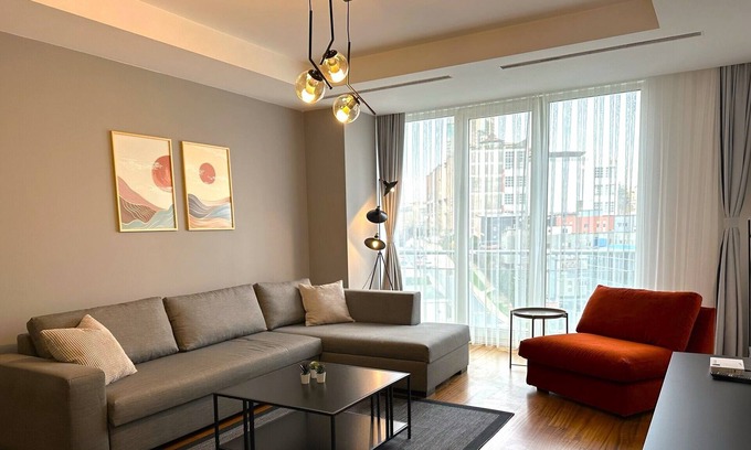 Maslak Wohnung | Cozy calm apt 2BR & 1 SOFABED in residence, gym&pool access, Maslak Sariyer