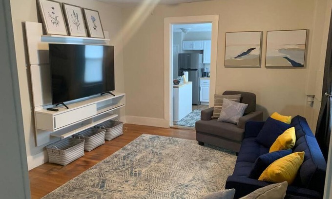 Inman Square Wohnung | Cozy Cambridge Apt