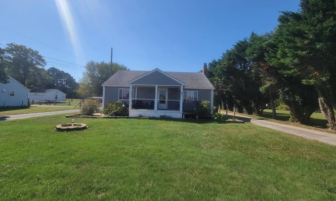 Rising Sun-Lebanon Haus | Cozy cape cod