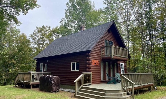 Thornton Skihütte | Cozy Chalet, 12 minutes to Waterville Valley!