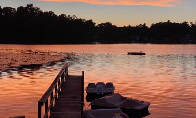 Cloverdale Hütte | Packen Sie Ihre Taschen und verlassen Sie heute Abend!