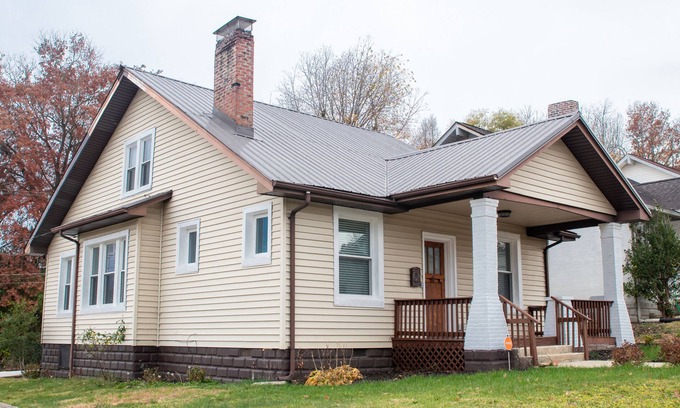 Bristol Hütte | Cozy Cottage within walking distance of downtown!