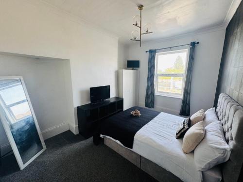 Hull Haus | Cozy Double Room with Smart TV Near Hull City Centre