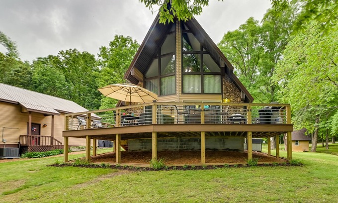 Dover Haus | NEU! Gemütliches Dover-Haus mit Bootsanlegestelle, Feuerstelle und Deck!
